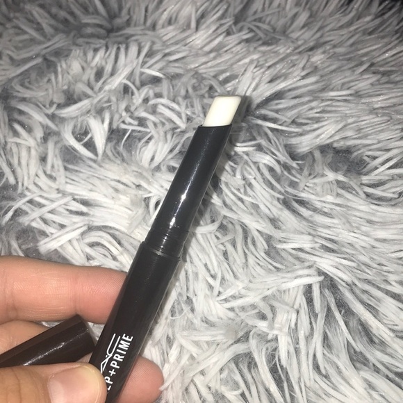 MAC. Cosmetics matte makes metal : nude lips set - Picture 9 of 9